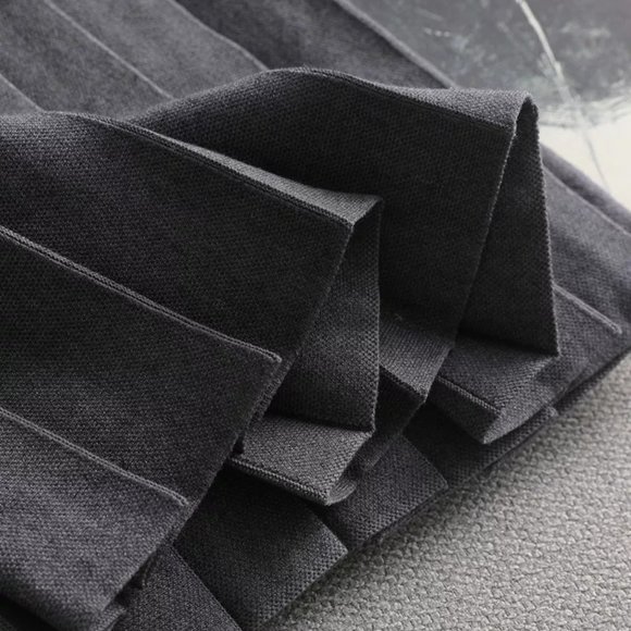 Pleated high waist mini skirt - Picture 4 of 4